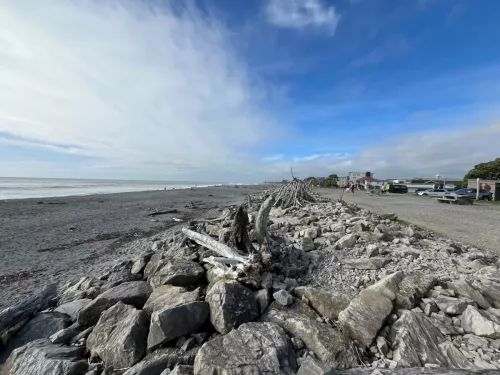 25/26 March 2025 - New Zealand, Honiker to Christchurch via the trans alpine train - Hokitika