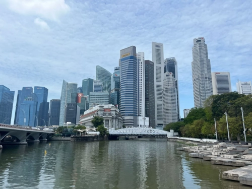 (mobile phone shots )2,4 March & 1,2 April 2025 : Singapore - Sight seeing in the city